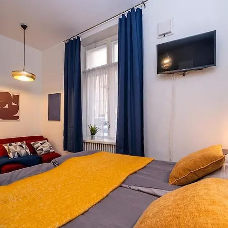 Cozy Downtown Fredrikinkatu Wi-fi Apartment