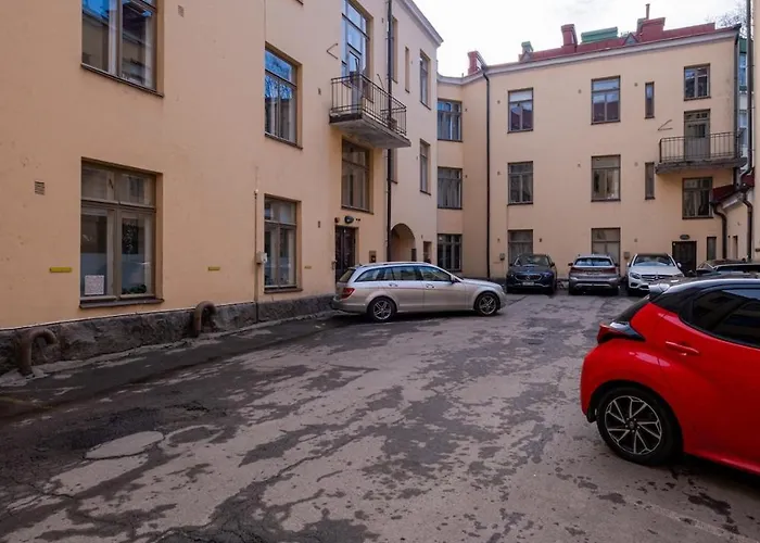 Cozy Downtown Fredrikinkatu Wi-fi Apartment